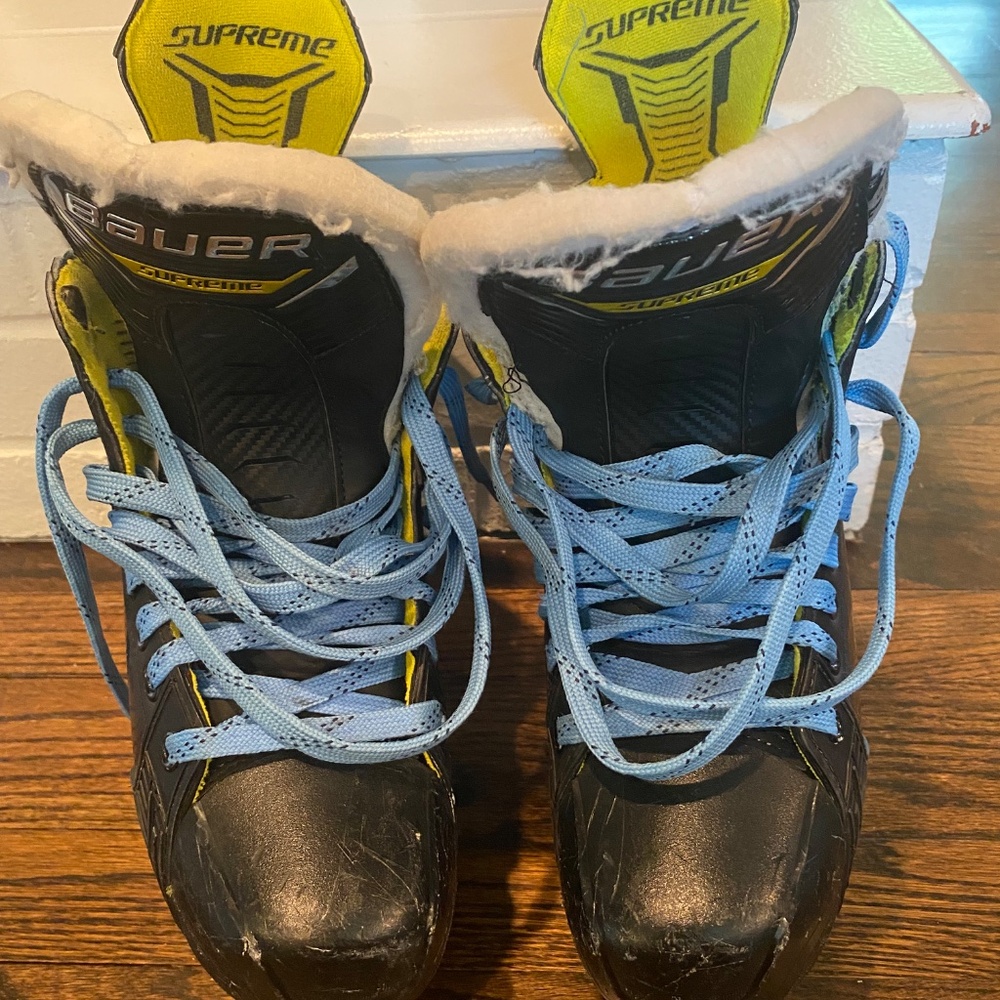 Bauer Supreme M4 Senior size 7.5 Fit 1